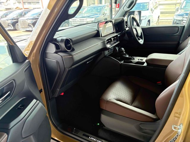 TOYOTA LANDCRUISER 250 2024