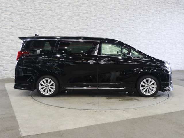 TOYOTA ALPHARD 2018