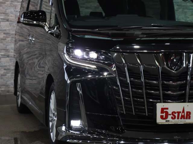 TOYOTA ALPHARD 2018