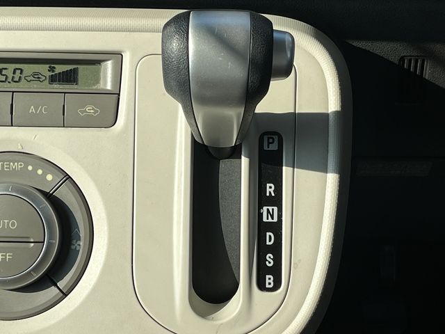 DAIHATSU MIRA Cocoa 2013