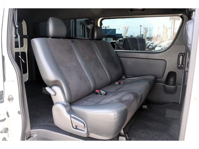 TOYOTA HIACE van 4WD 2020