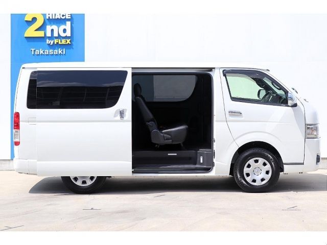 TOYOTA HIACE van 4WD 2020