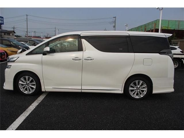 TOYOTA VELLFIRE 2015