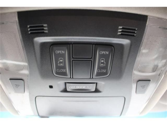 TOYOTA VELLFIRE 2015