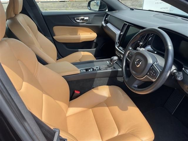 VOLVO VOLVO V60 2019