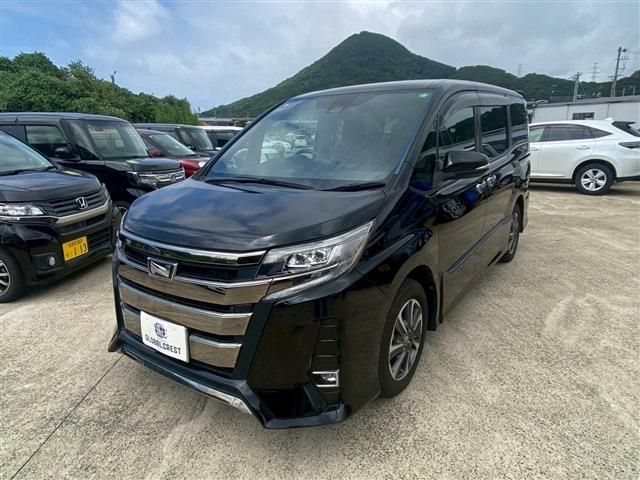 TOYOTA NOAH 2019