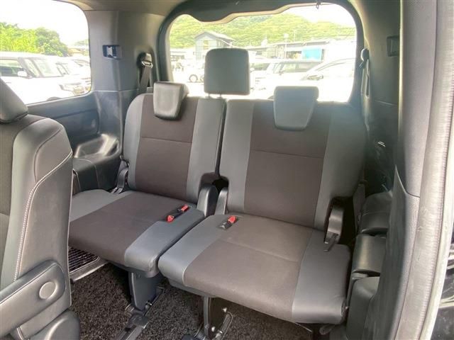 TOYOTA NOAH 2019