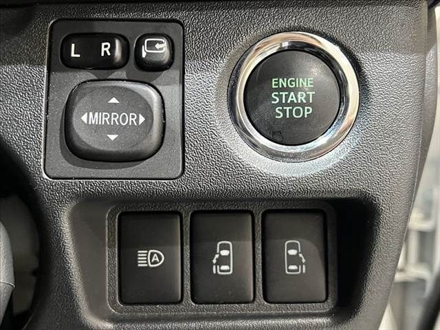 TOYOTA HIACE van 4WD 2018