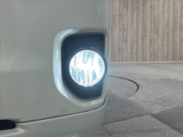 TOYOTA HIACE van 4WD 2018