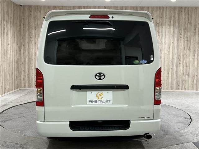 TOYOTA HIACE van 4WD 2018