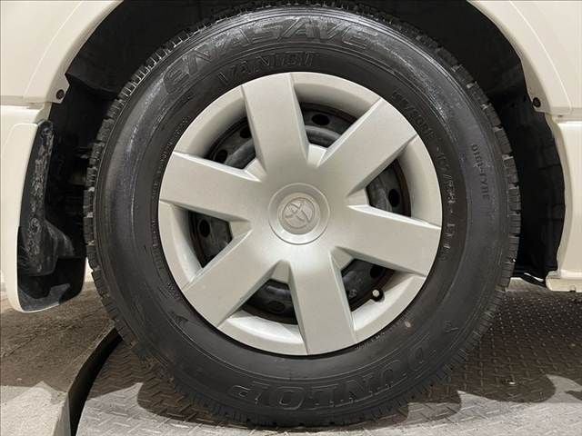 TOYOTA HIACE van 4WD 2018