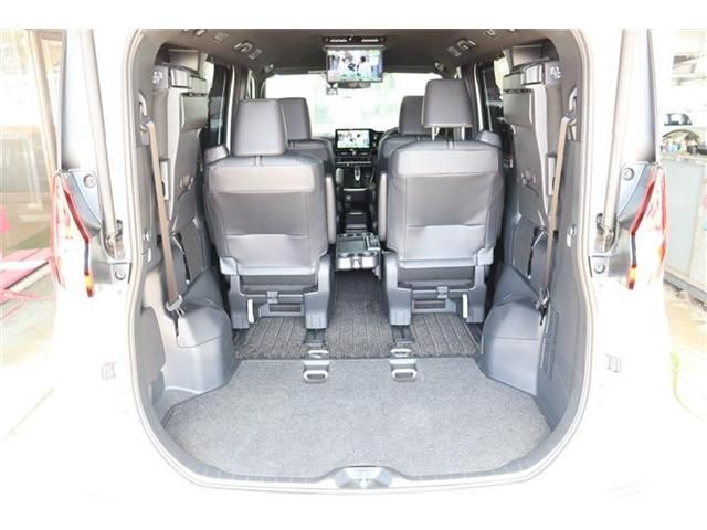 TOYOTA NOAH HYBRID 2023