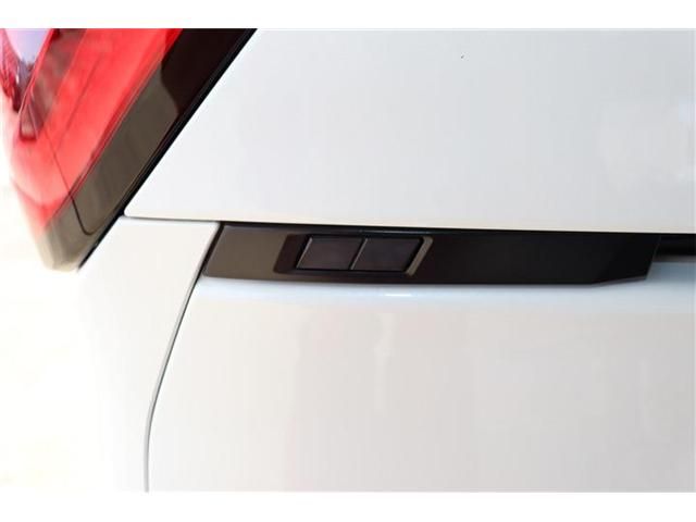 TOYOTA NOAH HYBRID 2023