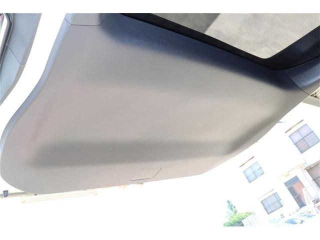 TOYOTA NOAH HYBRID 2023