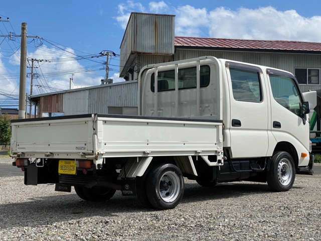 TOYOTA DYNA 2011