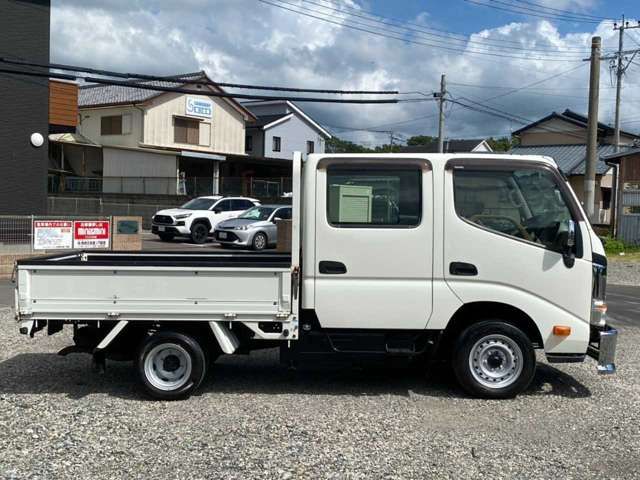 TOYOTA DYNA 2011