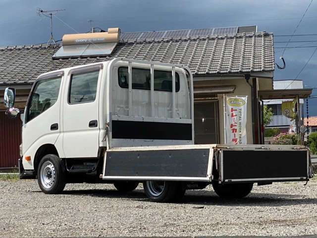 TOYOTA DYNA 2011
