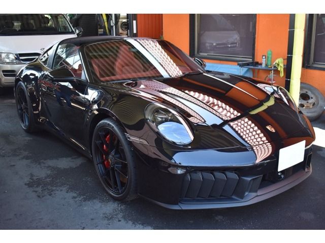 PORSCHE PORSCHE 911 2025