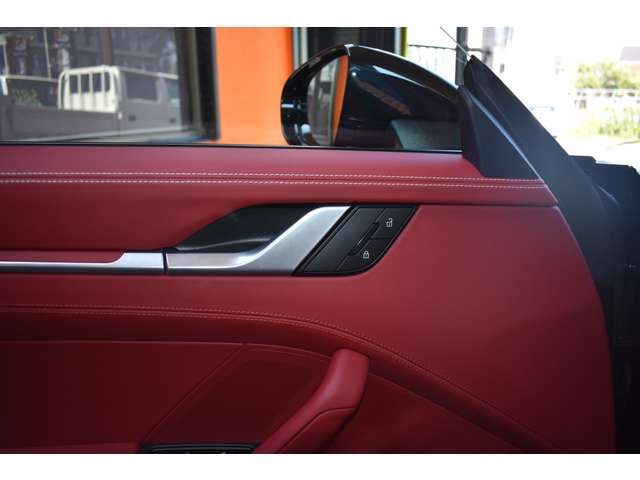 PORSCHE PORSCHE 911 2025