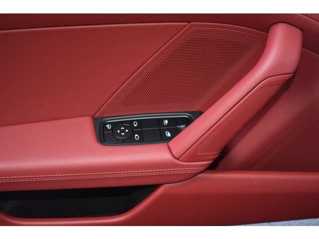 PORSCHE PORSCHE 911 2025