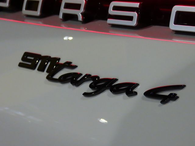 PORSCHE PORSCHE 911 2024