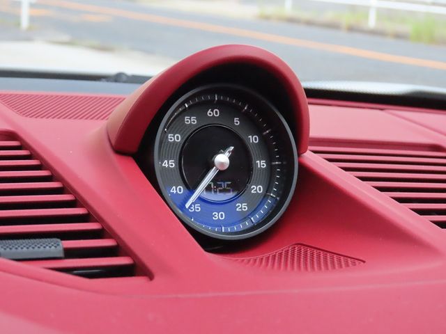 PORSCHE PORSCHE 911 2024