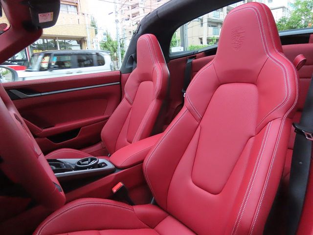 PORSCHE PORSCHE 911 2024