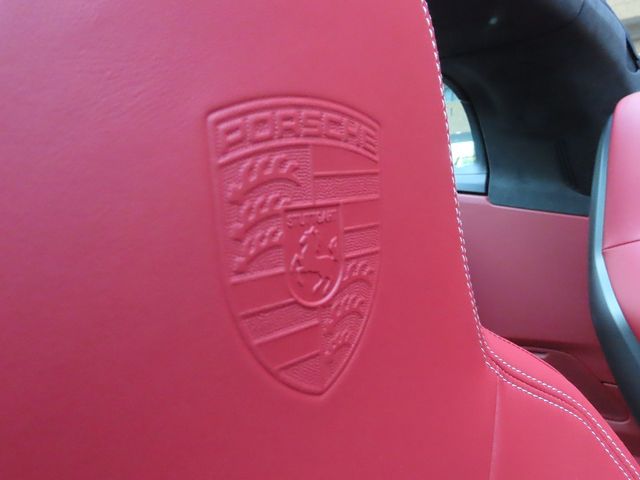 PORSCHE PORSCHE 911 2024