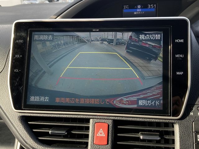 TOYOTA VOXY 4WD 2019