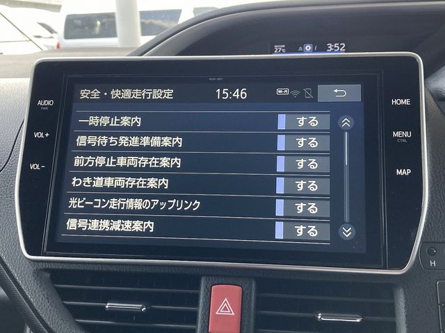 TOYOTA VOXY 4WD 2019