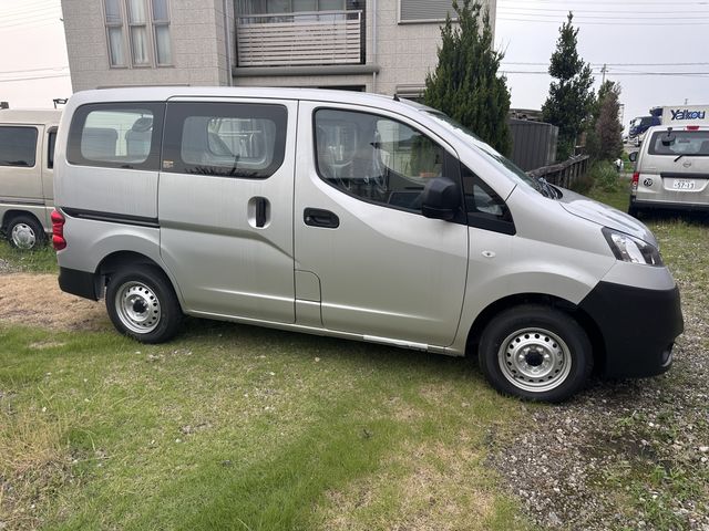 NISSAN NV200 VANETTE van 2022