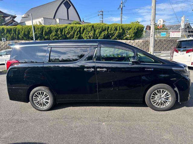 TOYOTA ALPHARD hybrid 4WD 2020