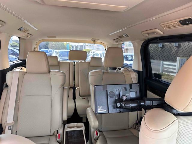 TOYOTA ALPHARD hybrid 4WD 2020