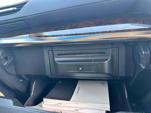 TOYOTA ALPHARD hybrid 4WD 2020