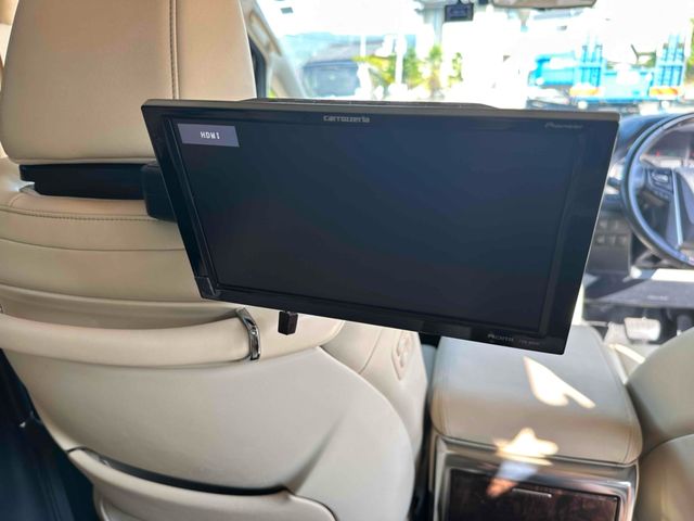 TOYOTA ALPHARD hybrid 4WD 2020