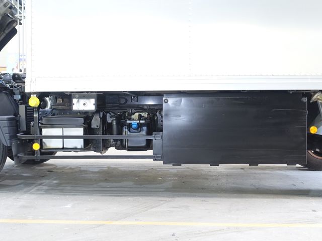 MITSUBISHI CANTER 2012