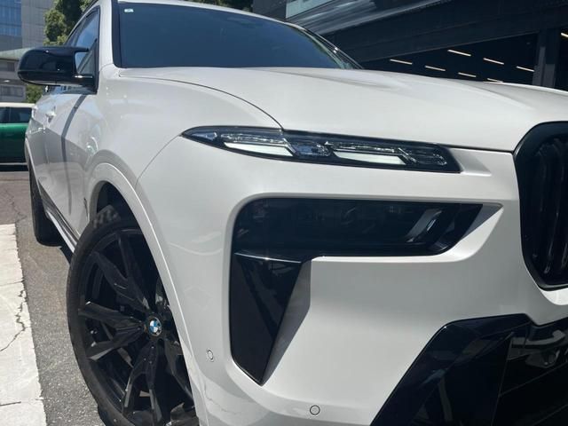 BMW BMW X7 2024