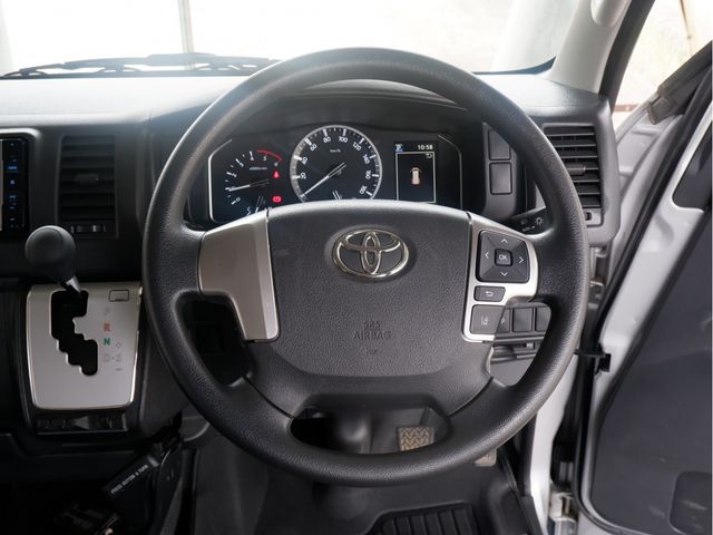 TOYOTA HIACE van 2WD 2020