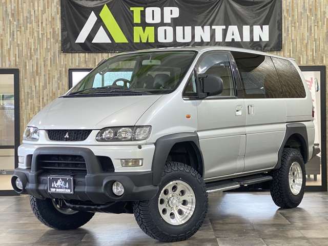 MITSUBISHI DELICA SPACE GEAR  4WD 2004