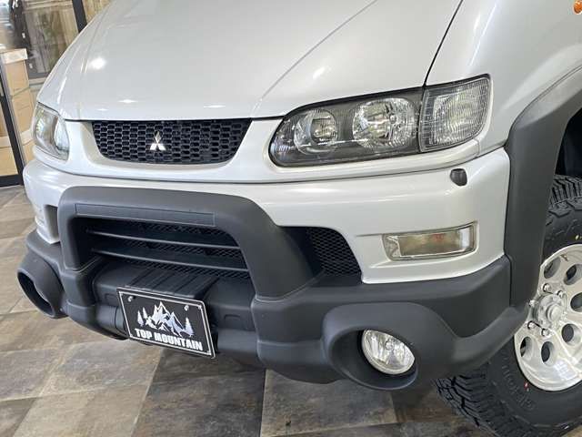 MITSUBISHI DELICA SPACE GEAR  4WD 2004