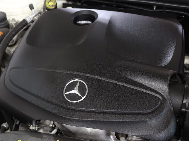 MERCEDES BENZ MERCEDES BENZ A class 2016