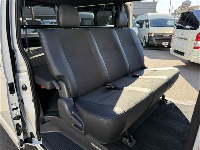 TOYOTA HIACE van 2WD 2023