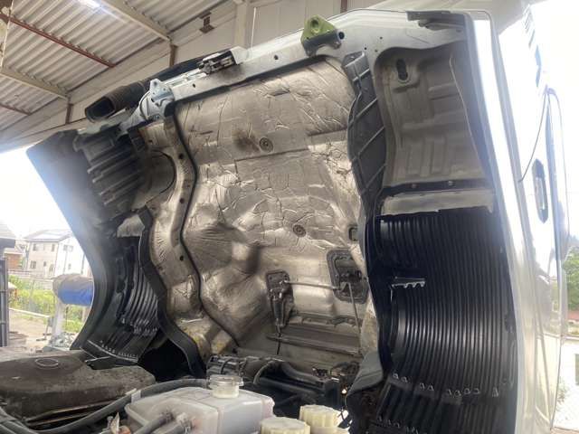 MITSUBISHI FUSOU SUPER GREAT 2000