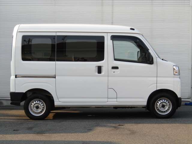 DAIHATSU HIJET CARGO 2022