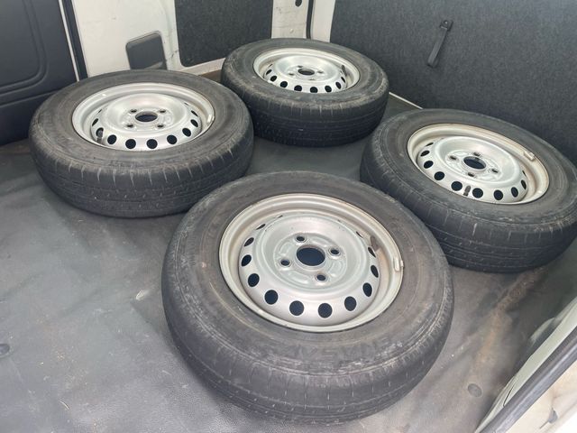 DAIHATSU HIJET CARGO 4WD 2011