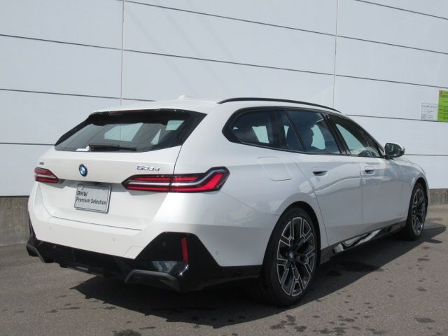 BMW BMW 5series TOURING 2024