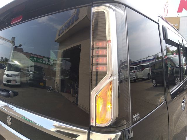 SUZUKI Spacia custom 4WD 2023