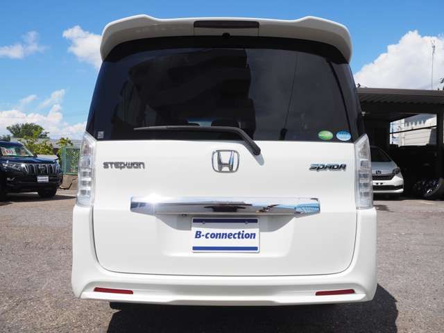 HONDA STEPWAGON SPADA 2013