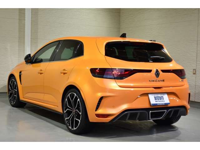 RENAULT RENAULT MEGANE hatchback 2022