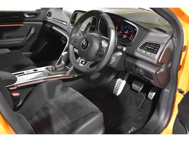 RENAULT RENAULT MEGANE hatchback 2022